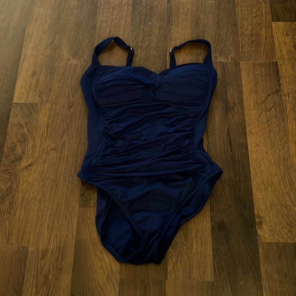 La Blanca one piece blue bathing suit size 8